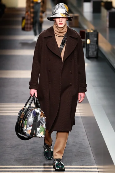 Look 26
